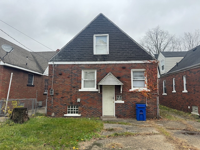 view of front of home with a front yard