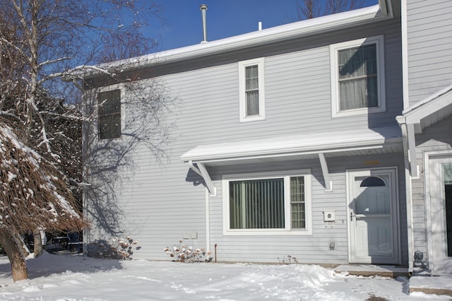 709 Lake Ave, Traverse City MI, 49684, 2 bedrooms, 1.5 baths condo for sale