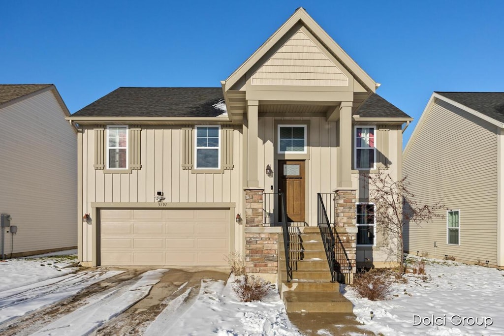 view of front of home featuring a garage