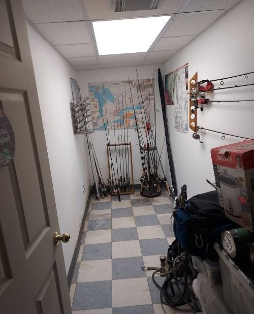 16146 Chapel St, Detroit, MI 48219 - interior space