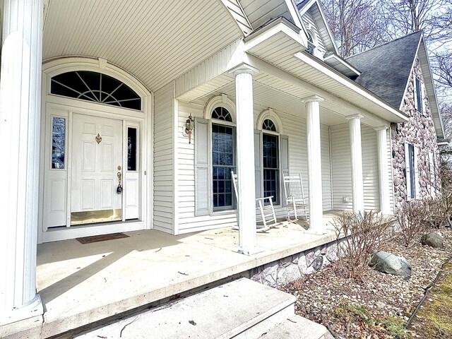 310 Sycamore St, Litchfield, MI 49252 - entrance to property with covered porch