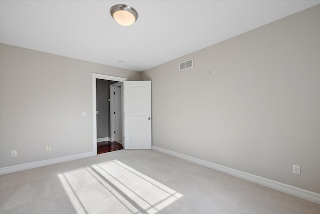 1419 Henrietta St, Birmingham, MI 48009 - carpeted empty room featuring baseboards and visible vents