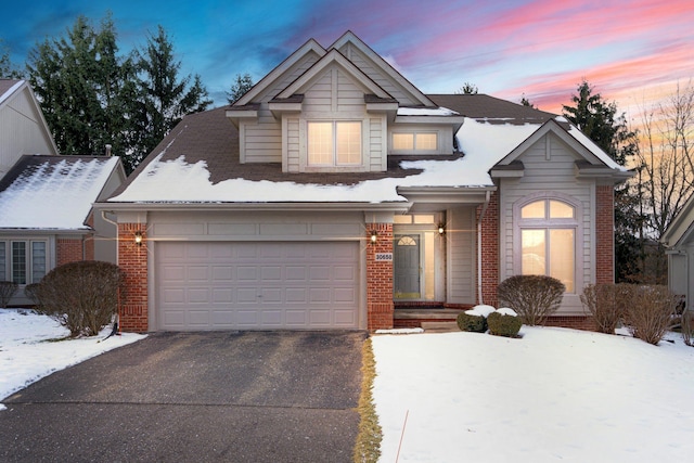 view of front facade featuring a garage