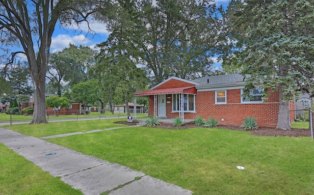 view of front of house with a front lawn