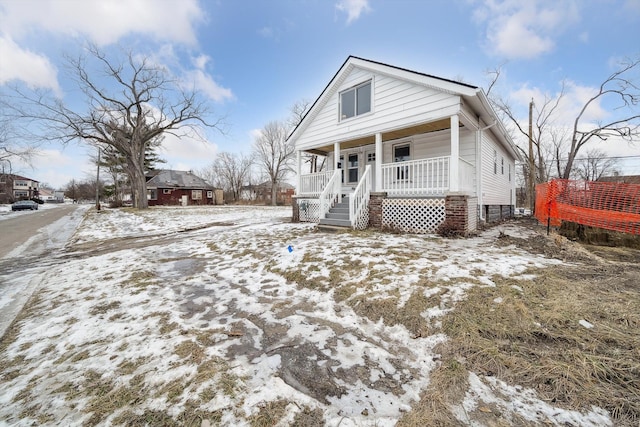 view of front of house featuring covered porch