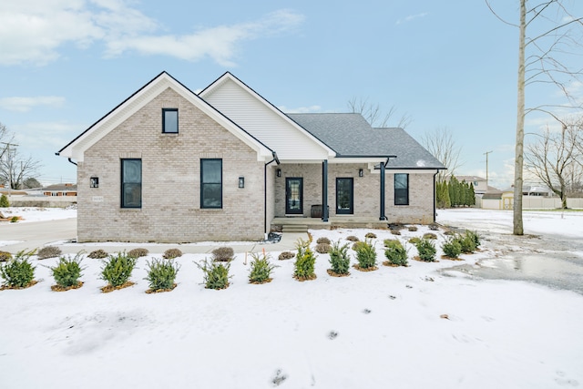 view of front of property with covered porch