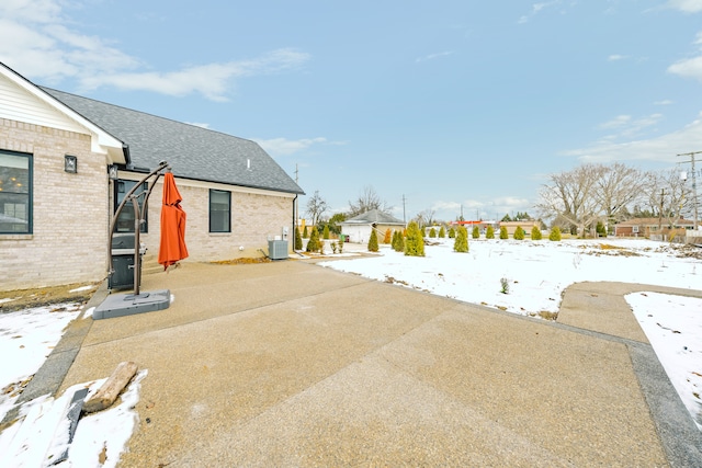 view of yard with a patio