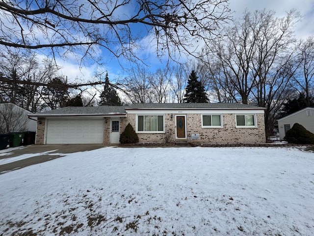 view of front facade with a garage