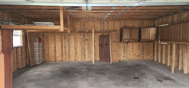 7981 W Main St, Kalamazoo, MI 49009 - view of garage
