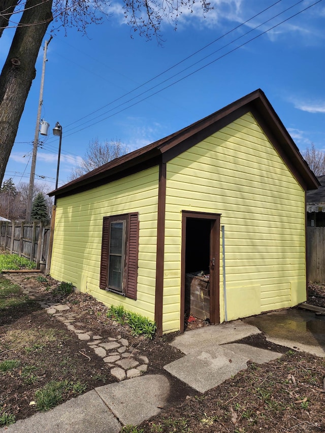 1454 Vermont St, Saginaw, MI 48602 - view of property exterior featuring fence