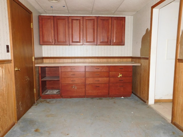 kitchen with a drop ceiling