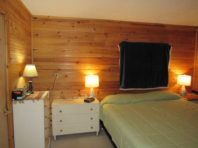 bedroom with carpet flooring