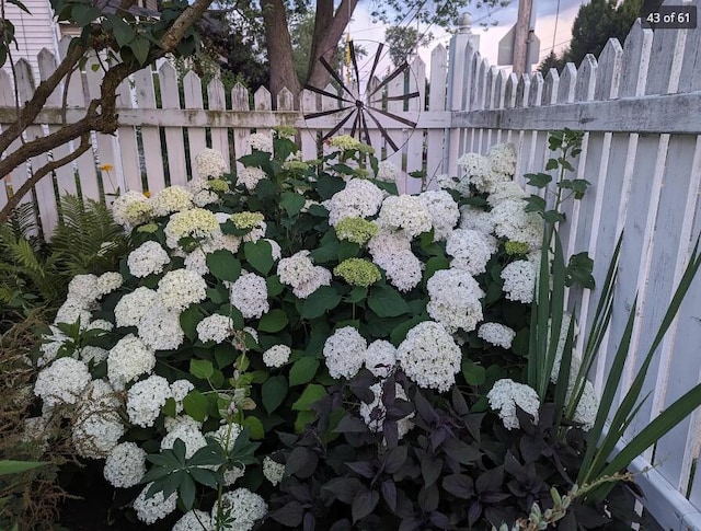 details featuring fence