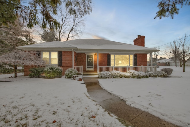 view of front of home with covered porch