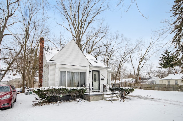 view of front of property