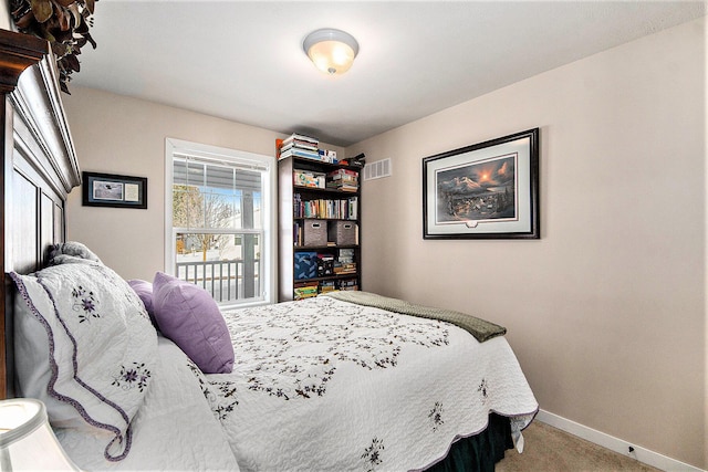 view of carpeted bedroom