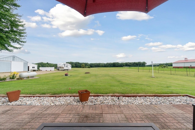 view of yard featuring a patio