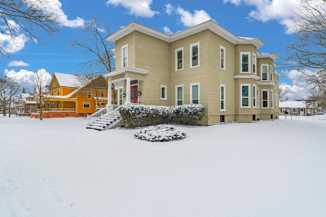 view of front of house