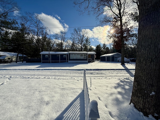 view of front of house