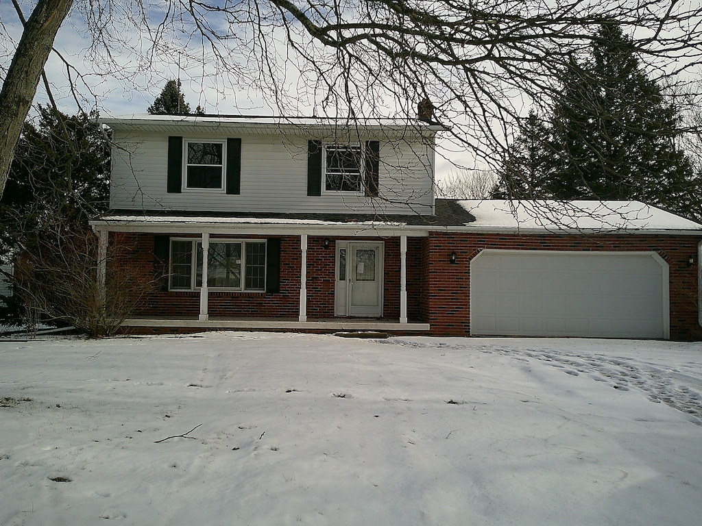 view of front property with a garage