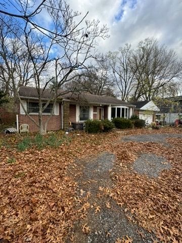 view of front of property