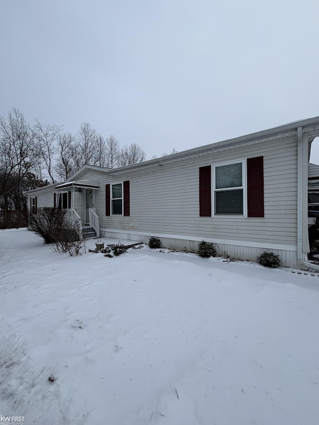 view of manufactured / mobile home