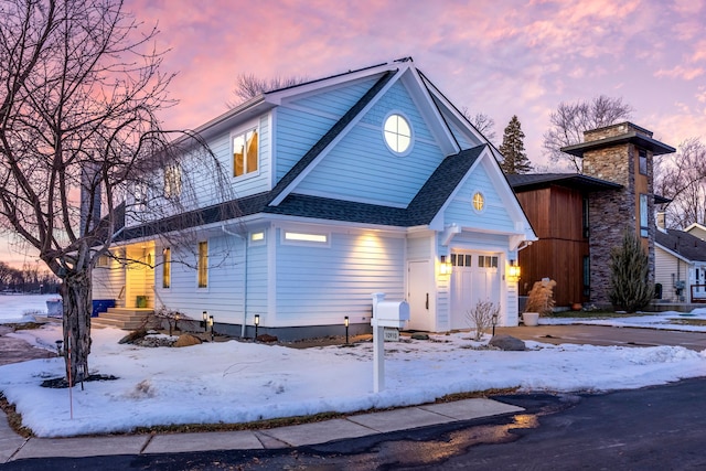 view of front facade featuring a garage