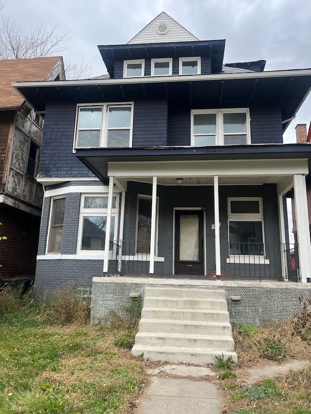 view of front facade with covered porch