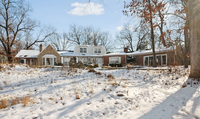 view of front of property