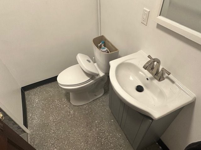 bathroom featuring toilet