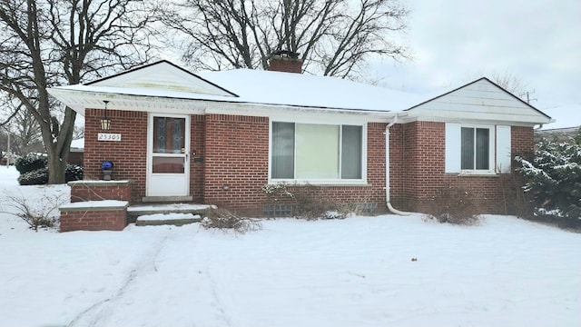 view of front of property