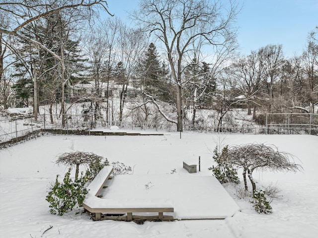 31265 Woodside Dr, Franklin, MI 48025 - view of snowy yard