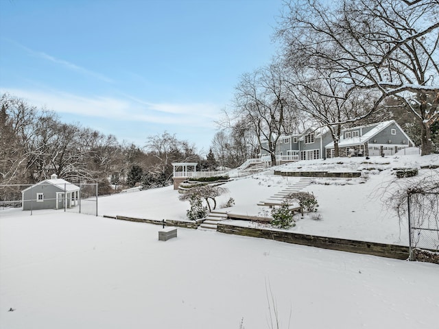 31265 Woodside Dr, Franklin, MI 48025 - view of yard covered in snow