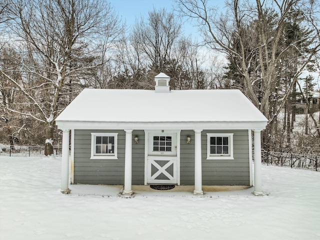 31265 Woodside Dr, Franklin, MI 48025 - snow covered structure with fence