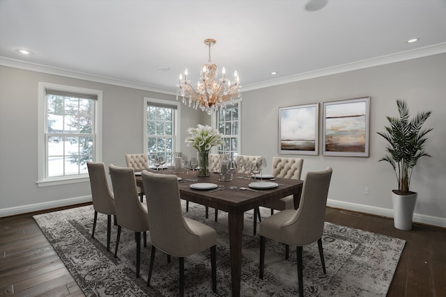 31265 Woodside Dr, Franklin, MI 48025 - dining area with crown molding, baseboards, and a notable chandelier