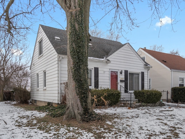 view of front of property