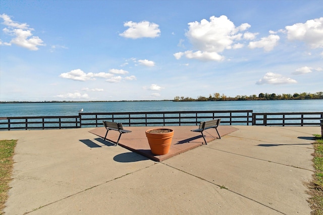 view of home's community featuring a water view