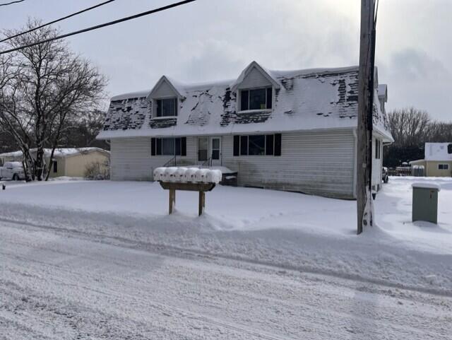 view of front of house