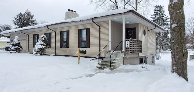 view of front of property