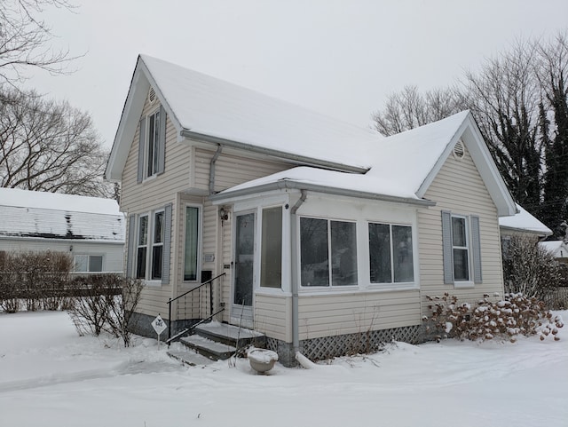 view of front of house