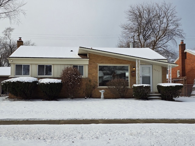 view of front of property