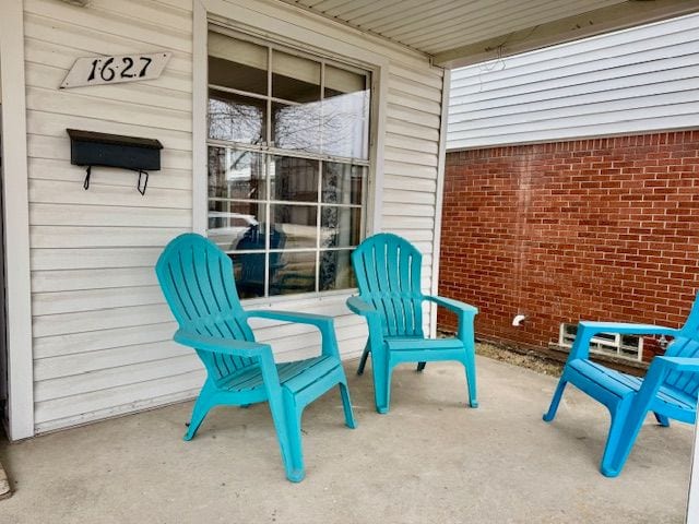 view of patio / terrace featuring covered porch