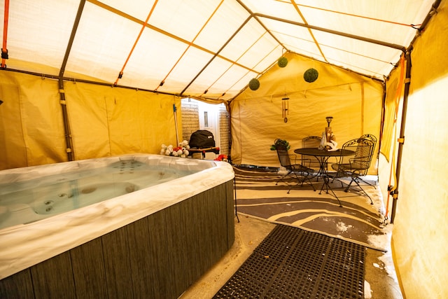 reception with a jacuzzi