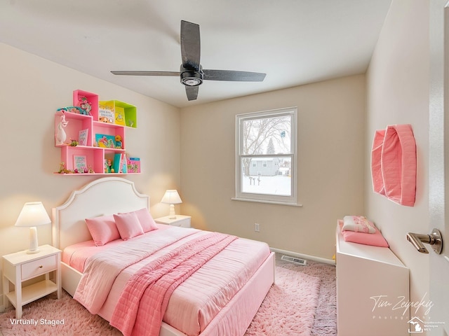 bedroom with carpet and ceiling fan