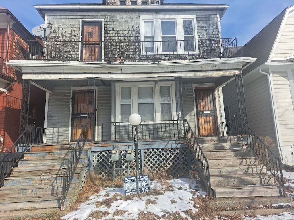 view of front of property with covered porch