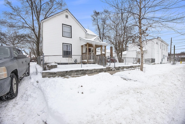 view of front of house with covered porch