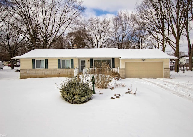 single story home featuring a garage