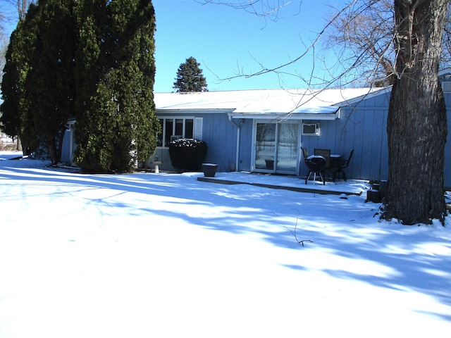 view of front of house