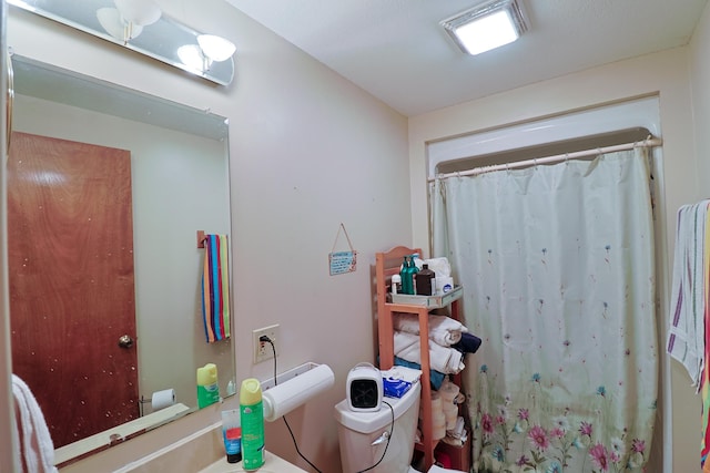 523 Orchard Ave, Clare, MI 48617