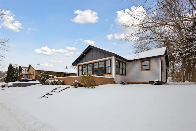 view of front of home